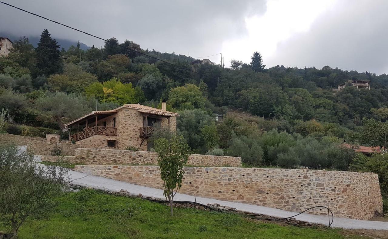 Luxury House In The Hills Pensionat Sparta Exteriör bild